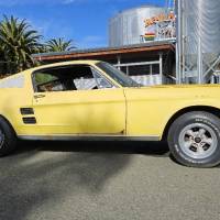 Tuxedo configuration: 1967 Ford Mustang 390 GT Fastback